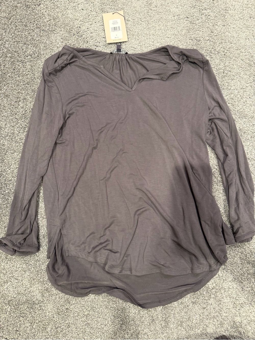 NYDJ SUPER SOFT. VERSATILE WOMENS Long-Sleeve V-Neck Top - Gray SZ SMALL